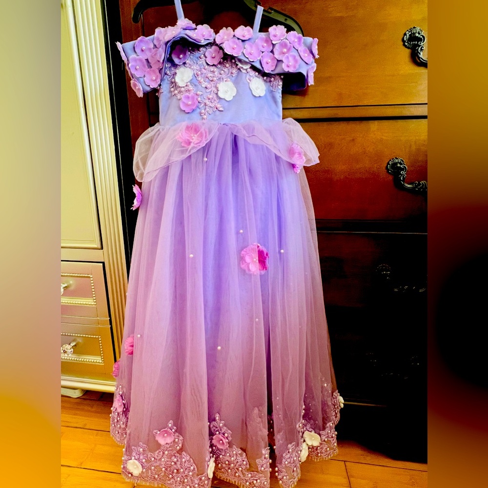 Cute  Purple Baby Girl Dresses Lace Pearls 3D flowers Toddler Gown